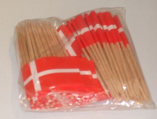 100 Stk. Pindeflag Danmark
